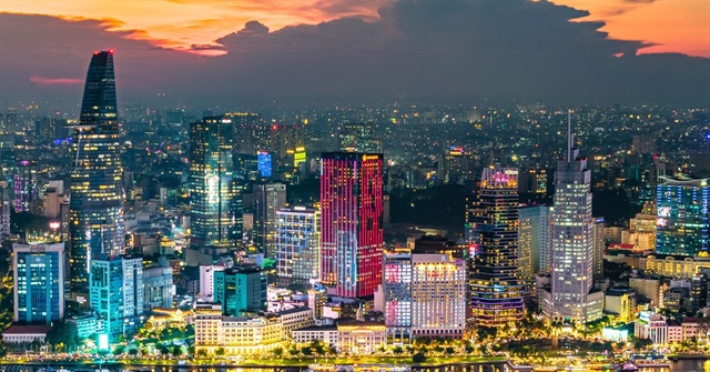 Từ thu nhập trung bình cao tới thu nhập cao: Cột mốc mới của Việt Nam