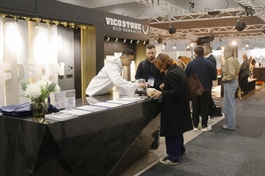 Vicostone strengthens risk management amid global market uncertainty
