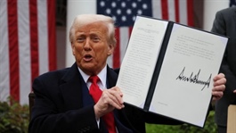Chính quyền Trump đã hoàn trả 100 tỷ USD thuế quan "Ngày Giải phóng"