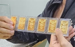 Giá vàng trong nước tiếp tục tăng, SJC lên ngưỡng 143,3 triệu đồng mỗi lượng