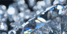 Nghịch lý thị trường kim cương nhân tạo, 99 carat chỉ từ 85.000 đồng