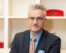 Resolution 10 sets ambitious targets to increase localisation