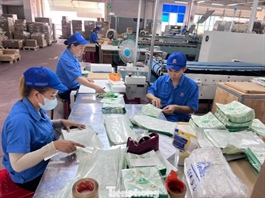Dòng tiền khổng lồ đổ vào ngân hàng, sao doanh nghiệp không thể tiếp cận?