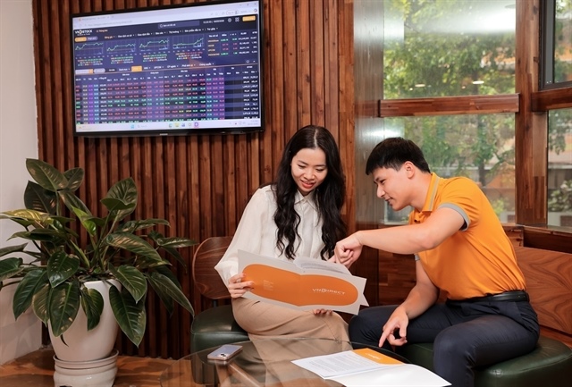 VN-Index may continue to retreat towards 1,700 points