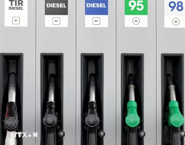 EU đề nghị “đánh thuế siêu lợi nhuận” các tập đoàn dầu khí sau cú sốc Hormuz