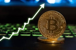 Bitcoin áp sát mốc 80,000 USD