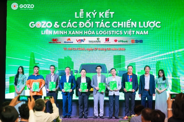 Một công ty logistics hợp tác với Kim Long Motor, VTTC Logistics, Ahamove, đặt mục tiêu phát triển đội xe xanh lên hơn 10,000 chiếc