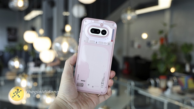 Đánh giá Nothing Phone (4a): Thiết kế khác biệt, hiệu năng ổn định và camera tele 3.5x