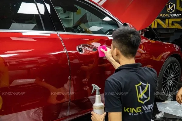 Chi phí dán PPF ô tô phụ thuộc vào những yếu tố nào? Phân tích chi tiết