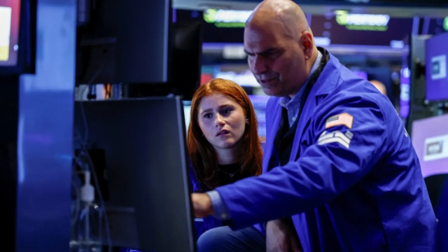 Dow Jones giảm hơn 400 điểm, ghi nhận 3 phiên giảm liên tiếp