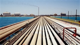Ả-rập Saudi tạm đóng đường ống dẫn dầu East-West