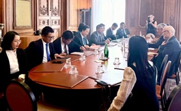 Đẩy mạnh hợp tác với OECD trong các lĩnh vực tài chính công, thuế và đầu tư
