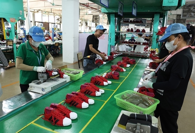 Việt Nam's footwear, bag exports to US top $8 billion in eight months