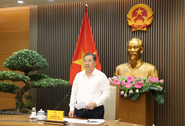 Bộ Xây dựng được giao lập báo cáo tiền khả thi Tổ hợp Công nghiệp đường sắt | Vietstock