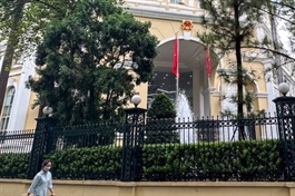 Reuters: Việt Nam cân nhắc phát hành trái phiếu USD lần đầu kể từ năm 2014