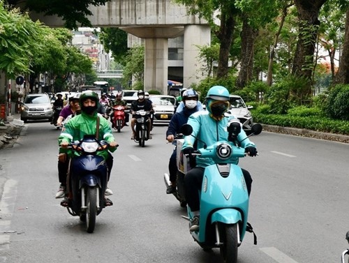 Grab pricing, fees under scrutiny in Việt Nam