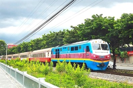 Ngừng chạy nhiều chuyến tàu do mưa lũ đến ngày 19/9