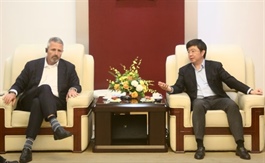 Việt Nam seeks long-term cooperation with high-tech firms