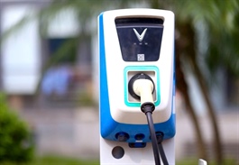 VN-Index extends losses on rising selling force