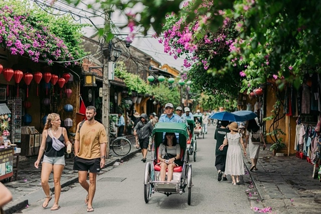 Việt Nam among 10 largest non-high-income T&T economies: report