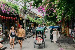 Việt Nam among 10 largest non-high-income T&T economies: report