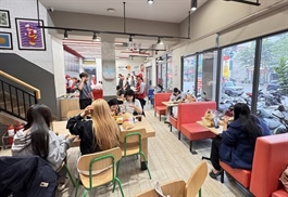 Việt Nam’s F&B market recovers amid intensifying competition