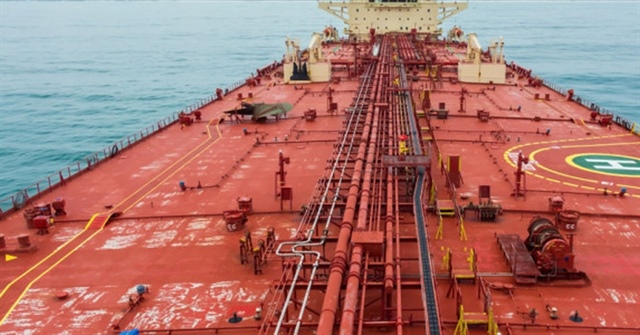 Dầu thô qua Hormuz phục hồi, vì sao giá xăng dầu vẫn cao?