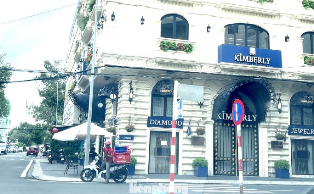 Tiệm kim cương nổi tiếng Cần Thơ ngừng kinh doanh hết năm nay