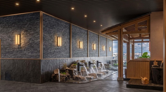 Onsen in the heart of the city: a new experience at the shopping mall