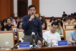 Securities regulator studies new stock market mechanisms