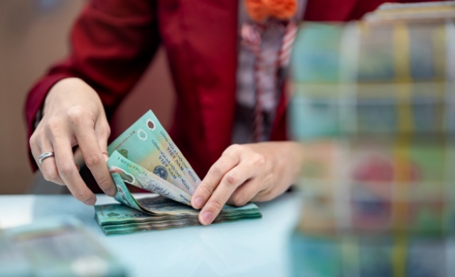 Lý do khiến lãi suất thả nổi lên 16-17%/năm
