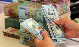Free-market USD surpasses bank rate