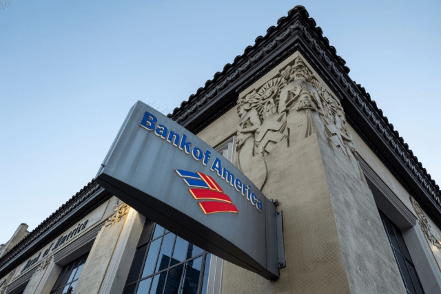 Mỹ phạt Bank of America 1.21 tỷ USD vì vi phạm quy định chống rửa tiền