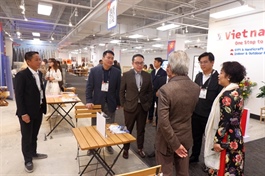 Việt Nam pavilion shows off wood products, furniture at US trade fair