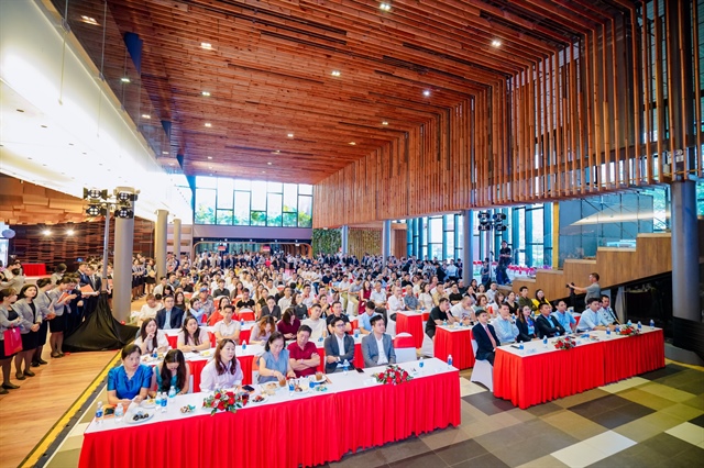 Phu My Hung Triton Crown draws over 400 buyers at first launch