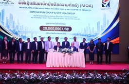 Việt Nam, Laos firms sign deals on property, smart farming projects