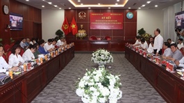 Cà Mau signs investment cooperation deal with TH Group